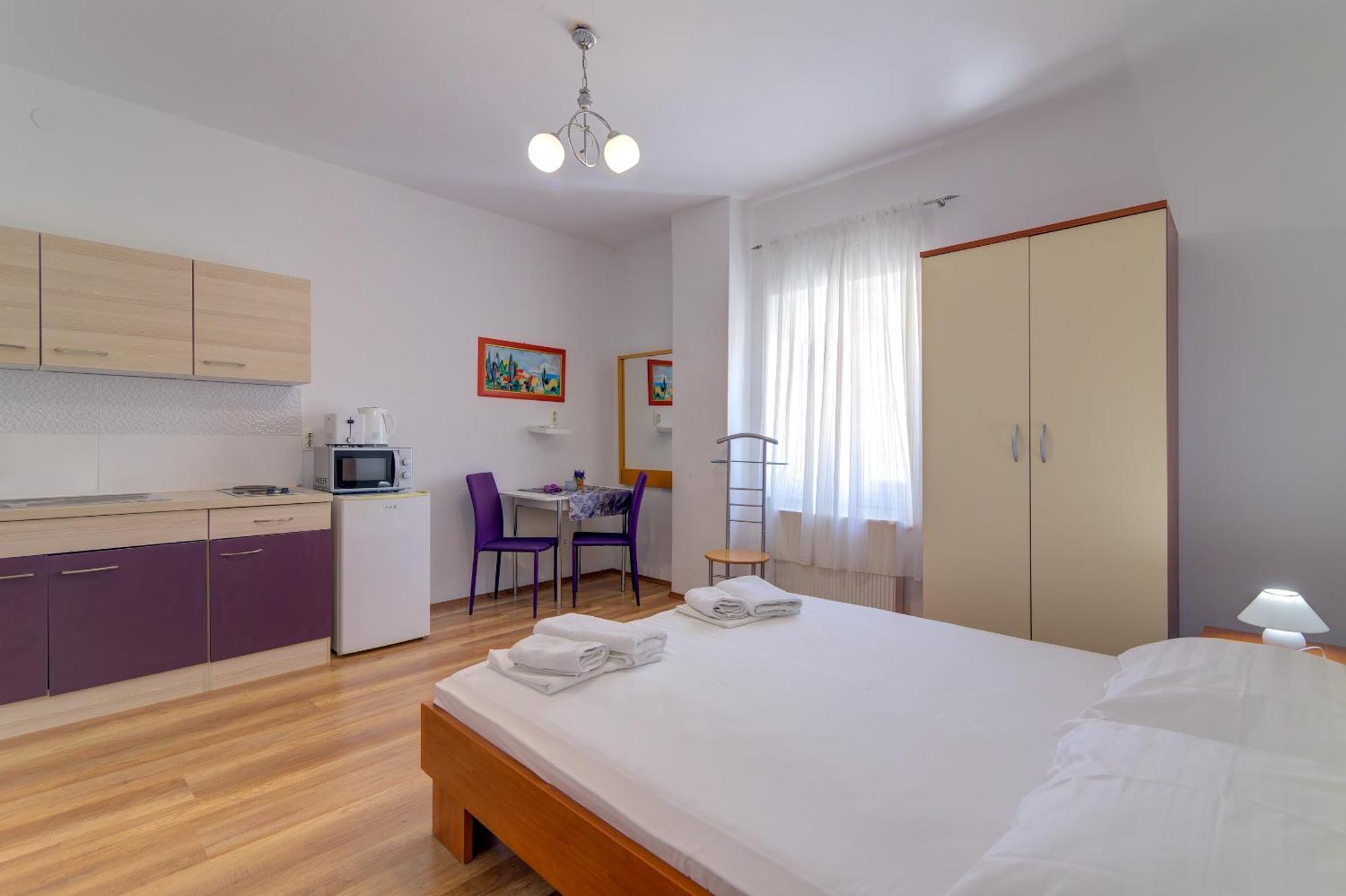 Apartmani Ana Senj  Rum bild